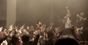 Nimeni din lumea asta nu este pedepsit pentru ca asculta un anumit tip de muzica 3