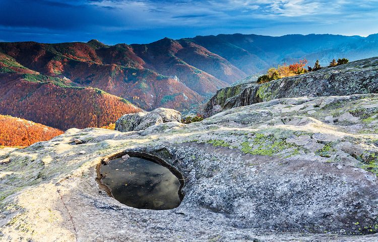 Belintash Bulgaria-10 locuri spirituale care